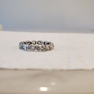 Pandora Ring